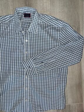 Men's UNTUCKit light blue plaid button-down shirt size large
